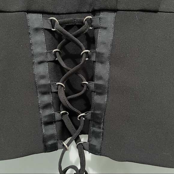 Vince Camuto Top Peplum bottom Front tie cinch waist,  Side Zip keyhole back M - Picture 2 of 8